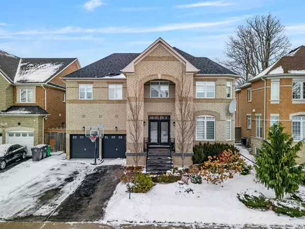 33 Nova Scotia RD, Brampton, ON L6Y 5K6