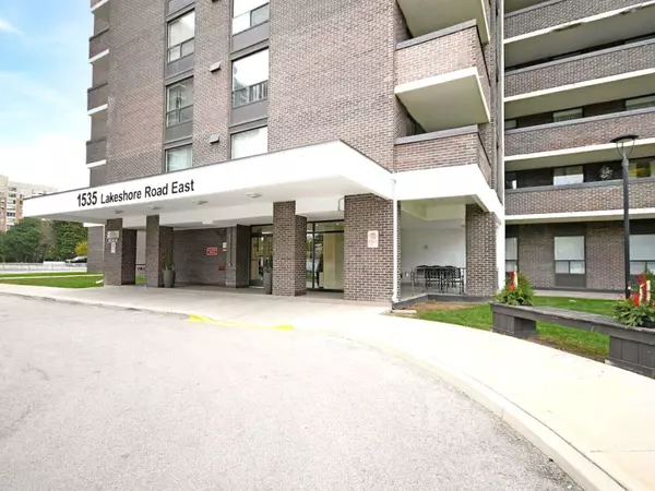 Mississauga, ON L5E 3E2,1535 Lakeshore RD E #1806