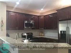 Tamarac, FL 33321,8851 N Isles Cir