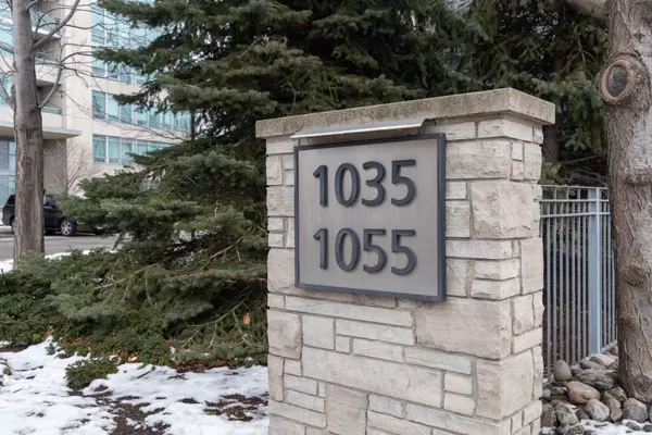 Mississauga, ON L5J 0A2,1035 Southdown RD #307