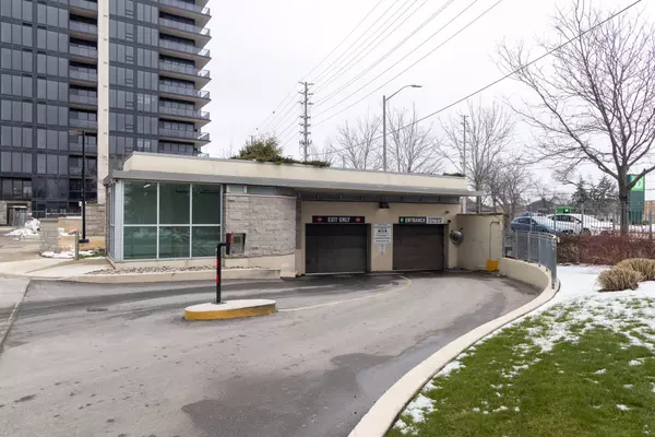 Mississauga, ON L5J 0A2,1035 Southdown RD #307