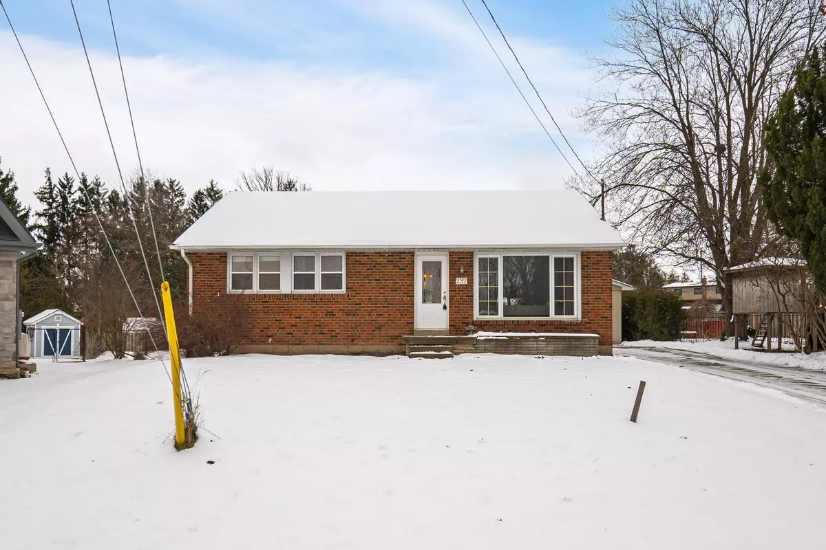 Halton, ON L9T 1X7,292 Kingsleigh CT