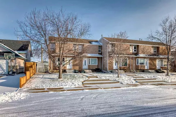 Claresholm, AB T0L0T0,5260 7 ST NW #18