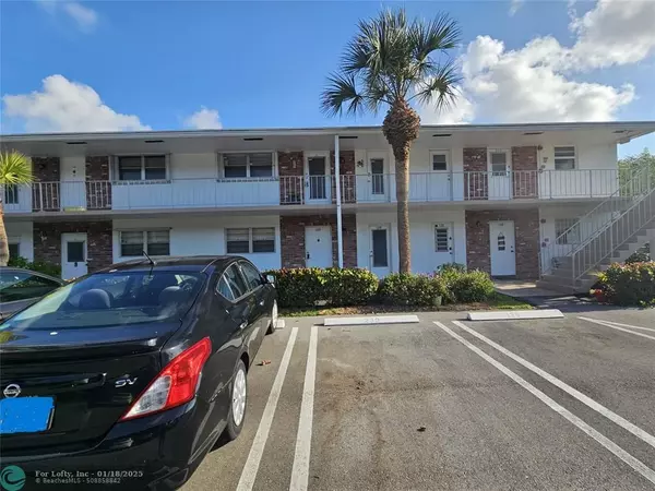 Pompano Beach, FL 33064,2475 W Golf Blvd  #239