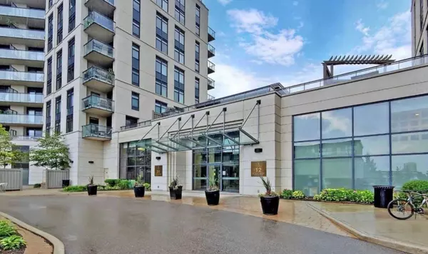 24 Woodstream BLVD S #1005, Vaughan, ON L4L 8C4