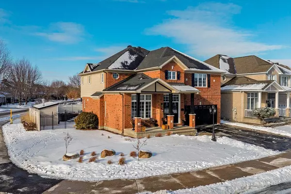 Barrhaven, ON K2J 5M2,41 Blackshire CIR S