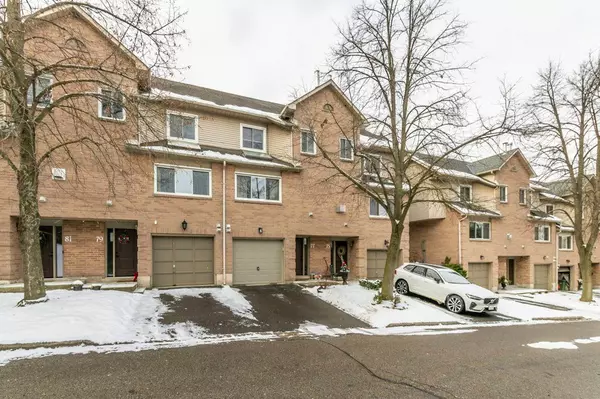 26 Moss BLVD #77, Hamilton, ON L9H 6W8