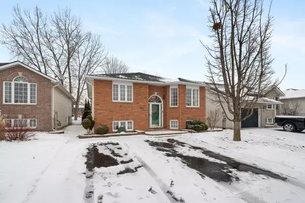 37 Liddle LN, Belleville, ON K8N 5Y3