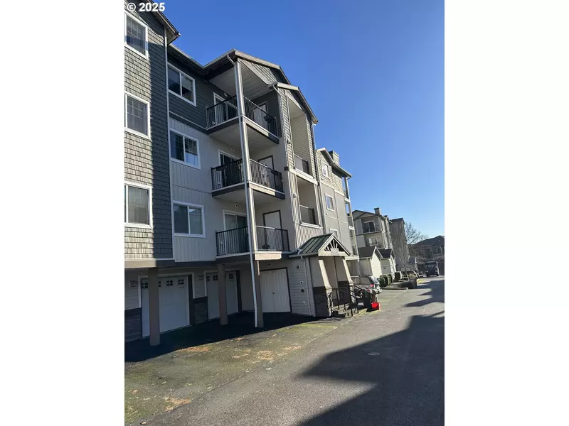 11830 NW HOLLY SPRINGS LN #406, Portland, OR 97229