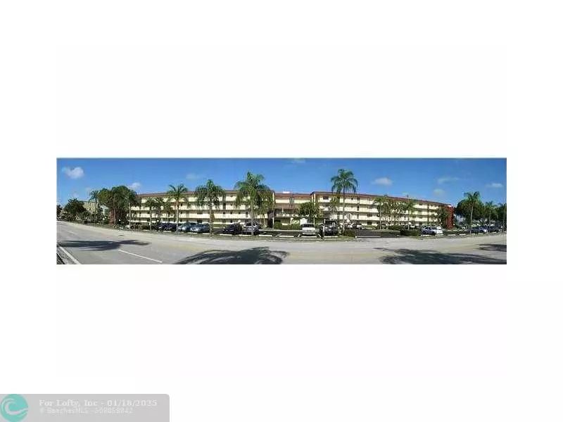 Boca Raton, FL 33428,9235 SW 8TH ST  #415