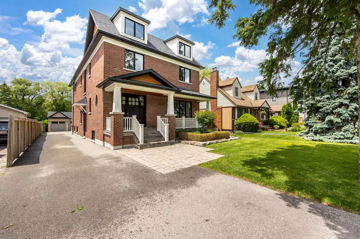 Richmond Hill, ON L4C 4W1,114 Wood LN