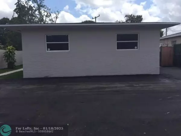 50 E 19th St, Hialeah, FL 33010