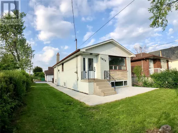 Mississauga, ON L5E 1W1,1079 West AVE