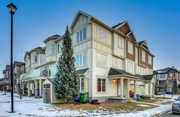 Airdrie, AB T4B3T4,372 Windstone GDNS Southwest