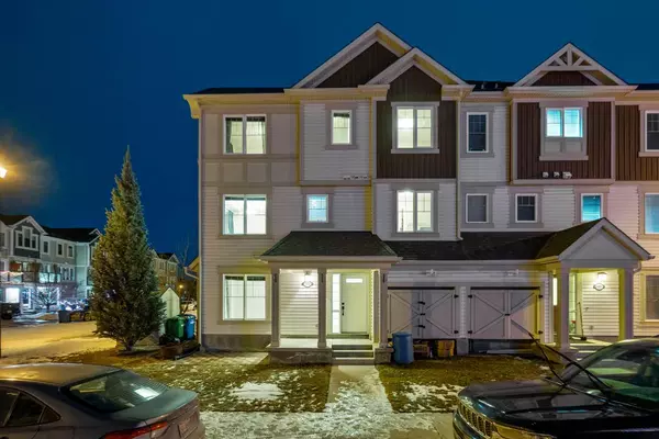 Airdrie, AB T4B3T4,372 Windstone GDNS Southwest