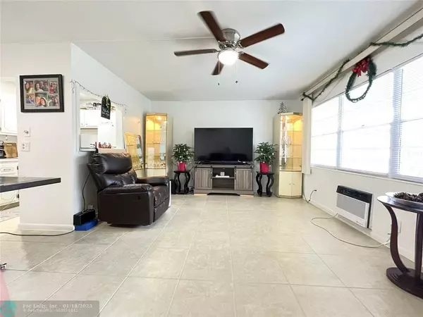 Deerfield Beach, FL 33442,198 Westbury K  #198