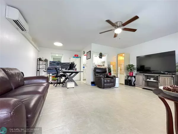 Deerfield Beach, FL 33442,198 Westbury K  #198