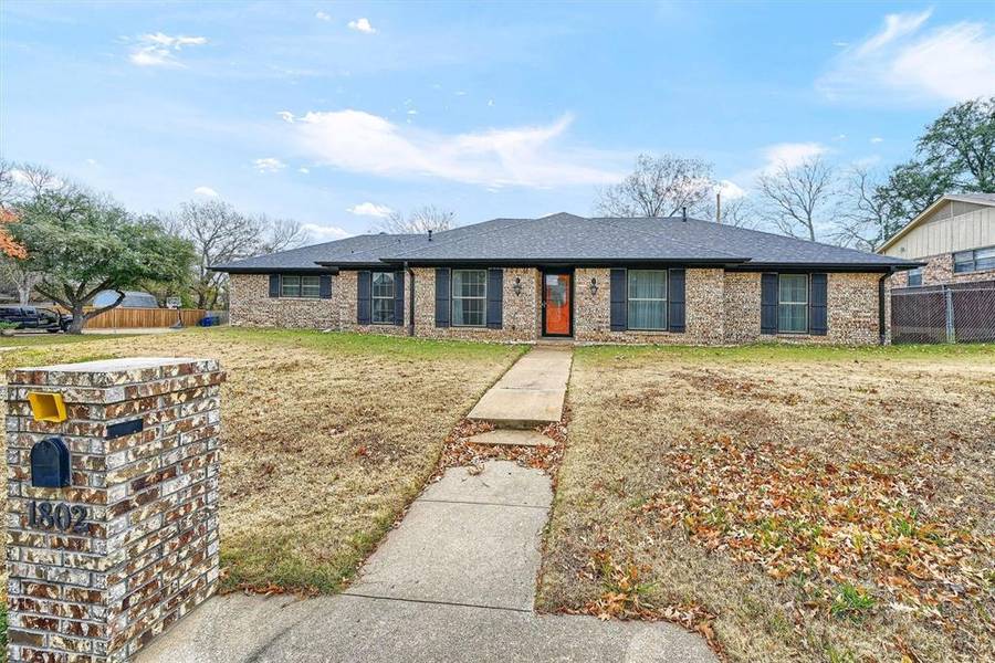 1802 Oak Creek Drive, Sherman, TX 75092