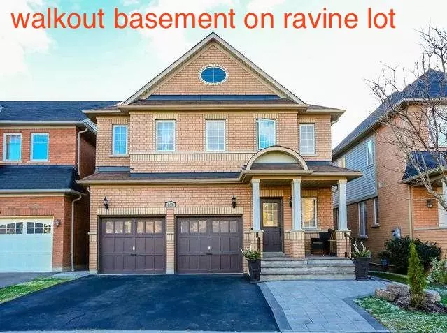 167 Darren AVE, Whitby, ON L1R 0E7