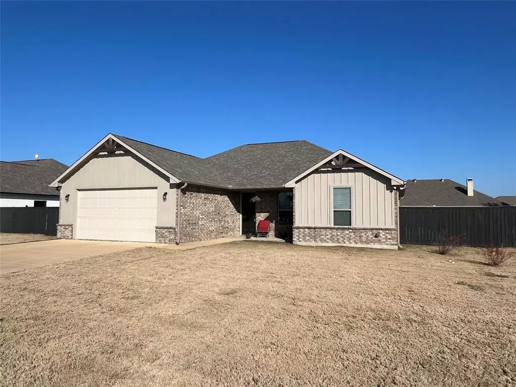 Mabank, TX 75147,316 W James Street