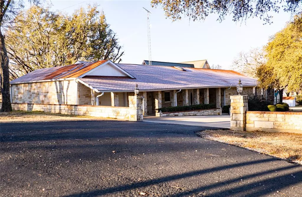 Eastland, TX 76448,207 County Road 564