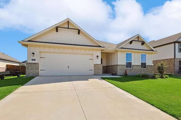 Springtown, TX 76082,808 Feather Edge Drive