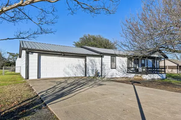 250 County Road 3318, Greenville, TX 75402