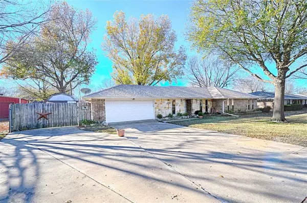 Bonham, TX 75418,503 Mockingbird Street