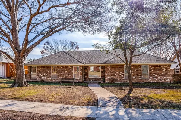 17 Gettysburg Lane, Richardson, TX 75080