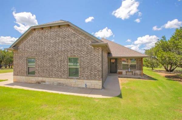 4912 Terlingua Drive, Granbury, TX 76048