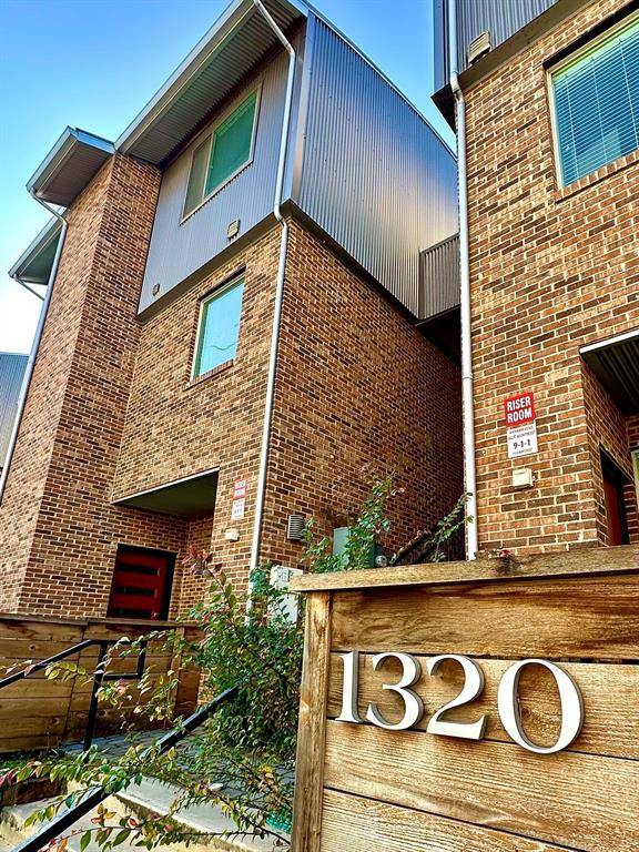 1320 May Street #206, Fort Worth, TX 76104