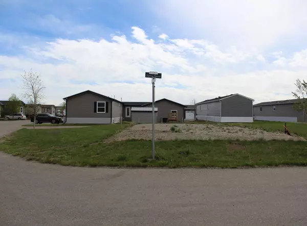 Coaldale, AB T1C 0C6,4009 Applewood RD