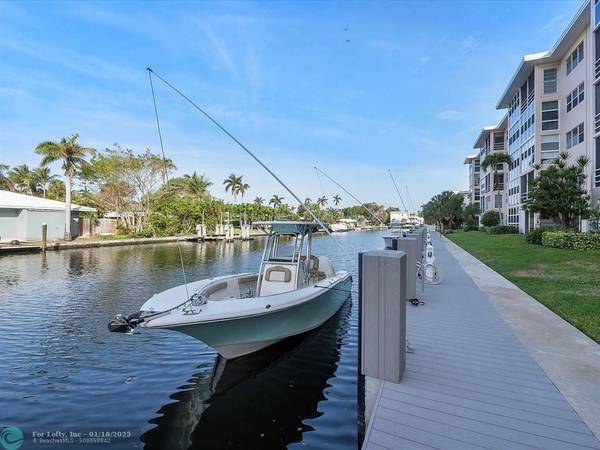 Lauderdale By The Sea, FL 33062,1481 S Ocean Blvd  #315