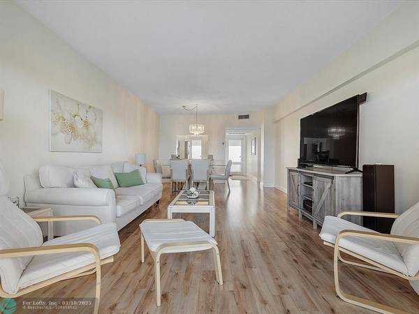 Lauderdale By The Sea, FL 33062,1481 S Ocean Blvd  #315