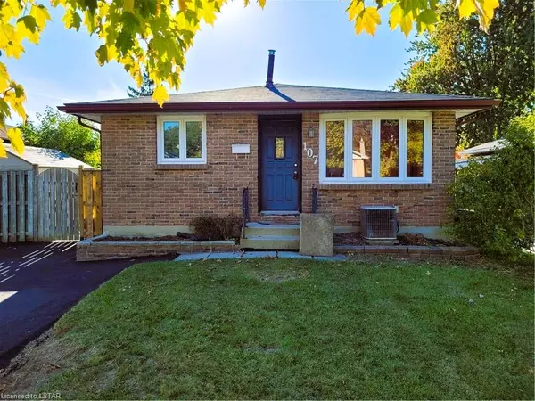 107 Harding CRES, London, ON N6E 1G2