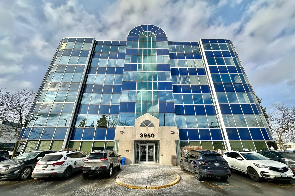 Markham, ON L3R 0A9,3950 14th AVE #406&407