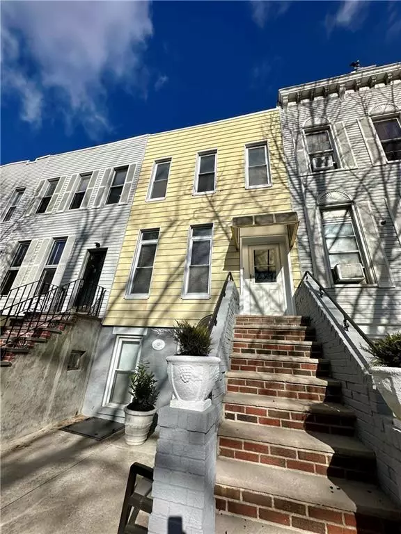 Brooklyn, NY 11215,13 Windsor PL