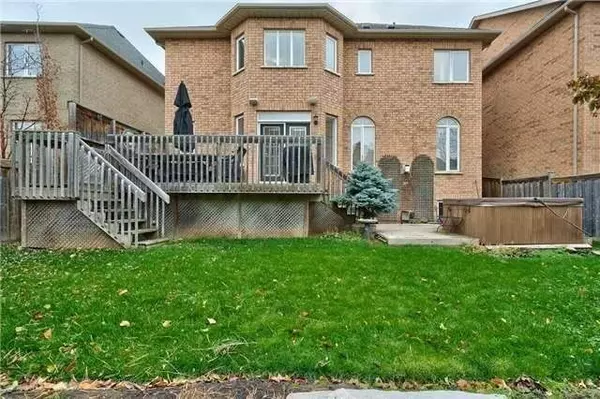 Halton, ON L6L 6T4,170 Tawny CRES