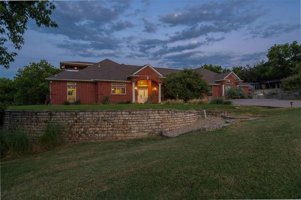 9825 Bringier Court, Granbury, TX 76049