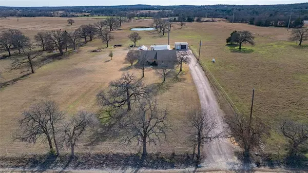 368 Hawkins Road, Whitesboro, TX 76273