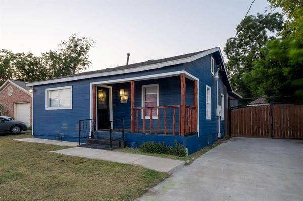 3011 Booker Street, Fort Worth, TX 76111