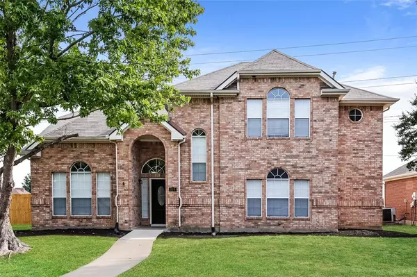 108 Circle Creek Drive, Desoto, TX 75115