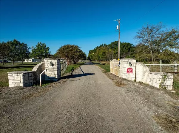 Commerce, TX 75428,426 Tract 2 Private Road 4402