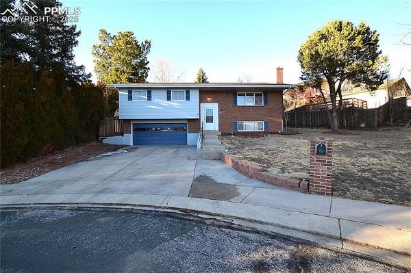 2730 Sierra DR, Colorado Springs, CO 80917