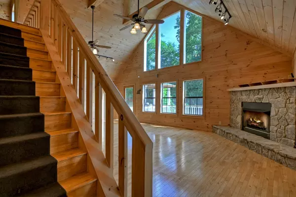 Blue Ridge, GA 30513,222 Mountain Hideaway Lane