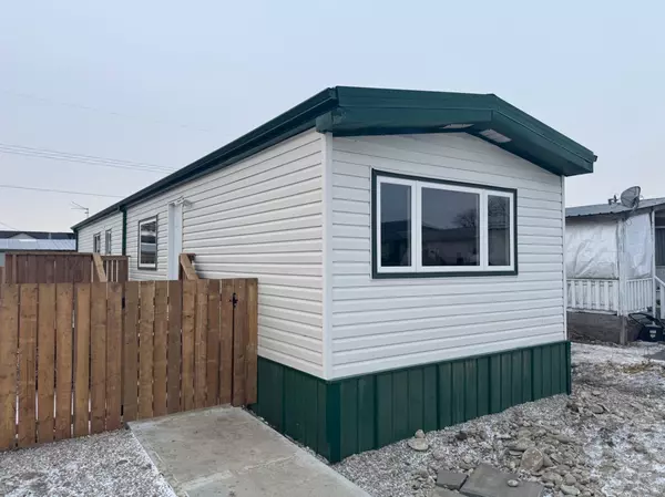 348 11 ST, Fort Macleod, AB T0L0Z0