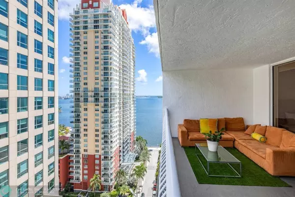 1200 Brickell Bay Dr  #2014, Miami, FL 33131