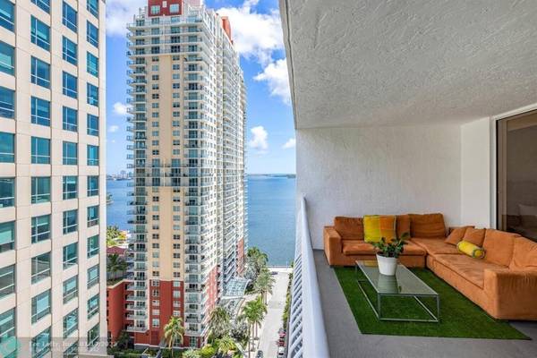 1200 Brickell Bay Dr  #2014, Miami, FL 33131