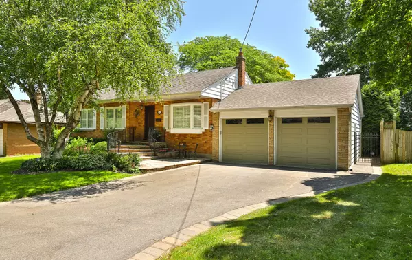 Oakville, ON L6L 2M3,1078 Scott AVE S