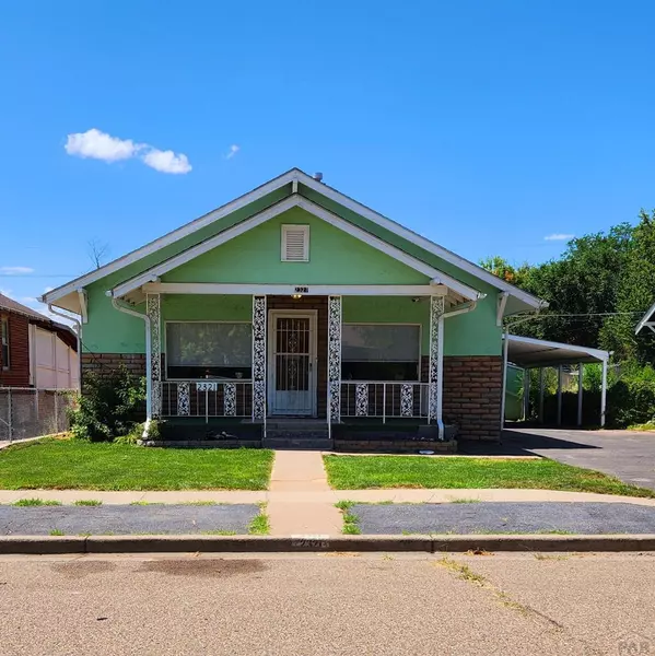 2321 Oakland Ave, Pueblo, CO 81004